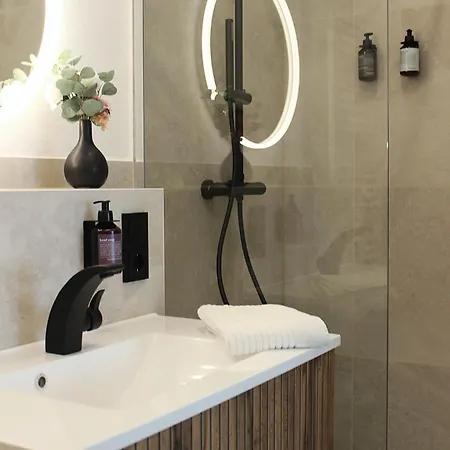 Dreamspace Frankfurt Airport *